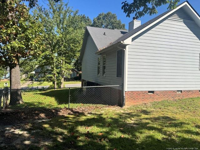 7495 Elkhorn Drive, Fayetteville, NC 28314