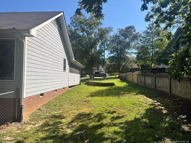 7495 Elkhorn Drive, Fayetteville, NC 28314