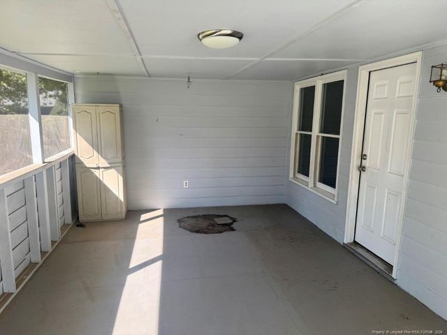 7495 Elkhorn Drive, Fayetteville, NC 28314