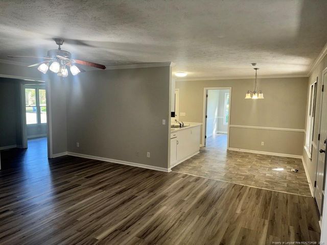 7495 Elkhorn Drive, Fayetteville, NC 28314