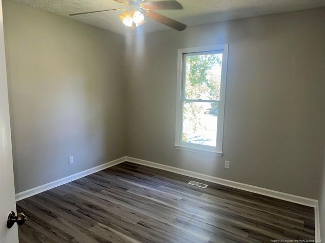 7495 Elkhorn Drive, Fayetteville, NC 28314