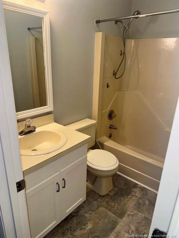 7495 Elkhorn Drive, Fayetteville, NC 28314