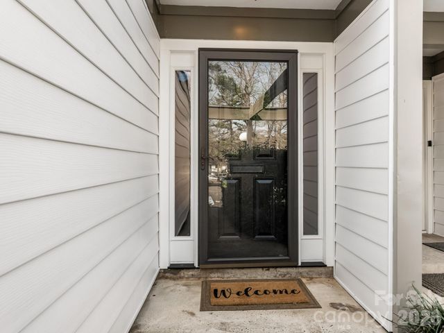 3760 Winding Creek Lane, Charlotte, NC 28226