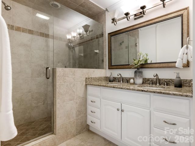 3760 Winding Creek Lane, Charlotte, NC 28226