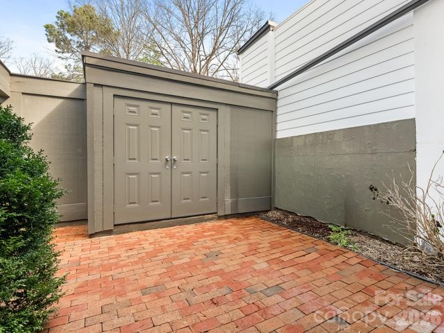 3760 Winding Creek Lane, Charlotte, NC 28226