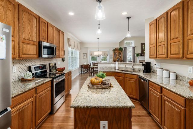 218 Blue Jacket Circle, Pickerington, OH 43147