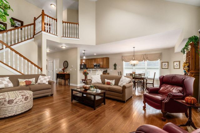 218 Blue Jacket Circle, Pickerington, OH 43147