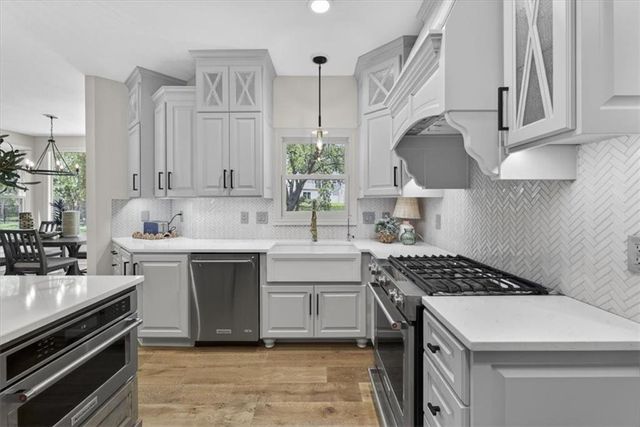 15230 Fontana Street, Leawood, KS 66224