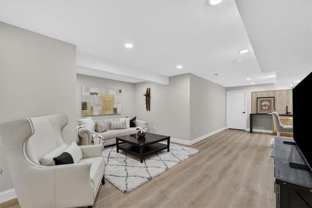 15230 Fontana Street, Leawood, KS 66224