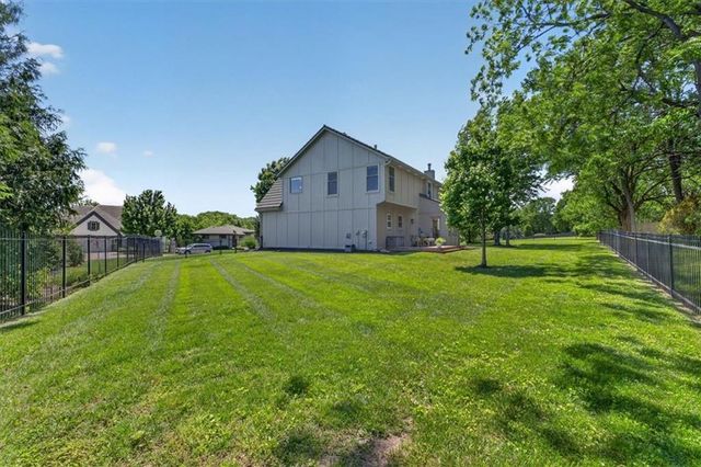 15230 Fontana Street, Leawood, KS 66224