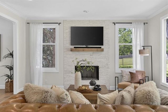 15230 Fontana Street, Leawood, KS 66224