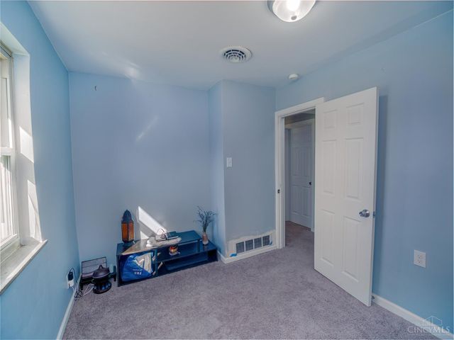 504 Boots Lane, Miami Twp, OH 45140