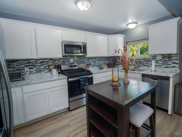 504 Boots Lane, Miami Twp, OH 45140