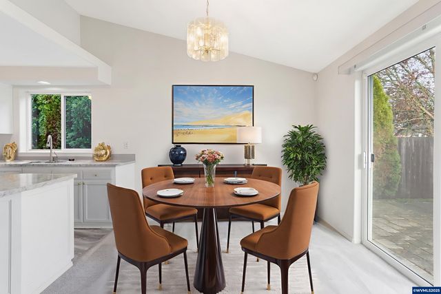 4810 Bonanza Dr NE, Salem, OR 97305