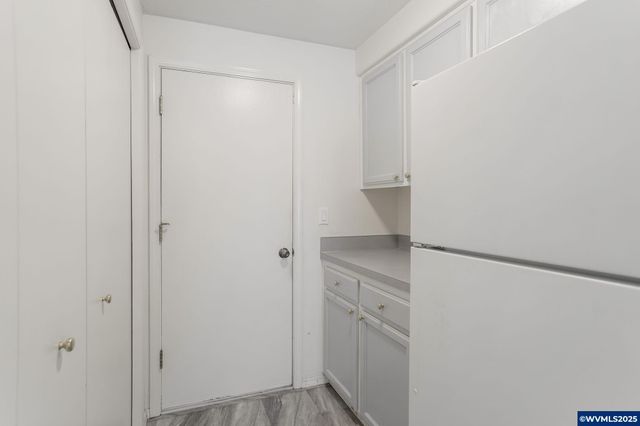 4810 Bonanza Dr NE, Salem, OR 97305