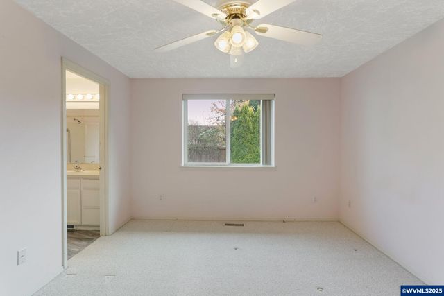 4810 Bonanza Dr NE, Salem, OR 97305