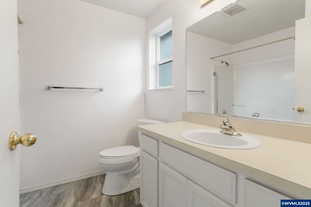 4810 Bonanza Dr NE, Salem, OR 97305