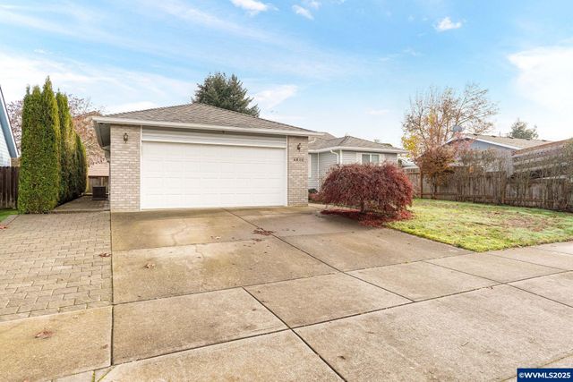 4810 Bonanza Dr NE, Salem, OR 97305