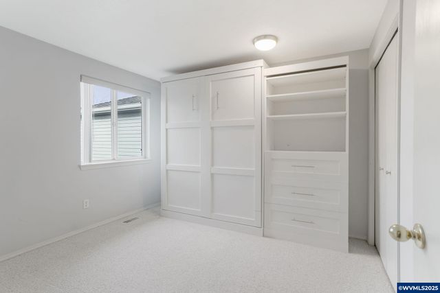 4810 Bonanza Dr NE, Salem, OR 97305