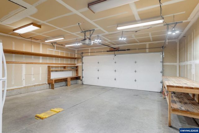 4810 Bonanza Dr NE, Salem, OR 97305