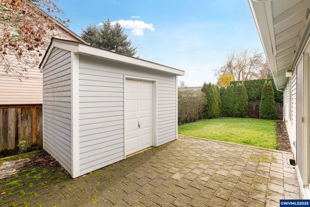 4810 Bonanza Dr NE, Salem, OR 97305