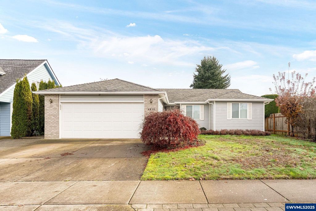 4810 Bonanza Dr NE, Salem, OR 97305
