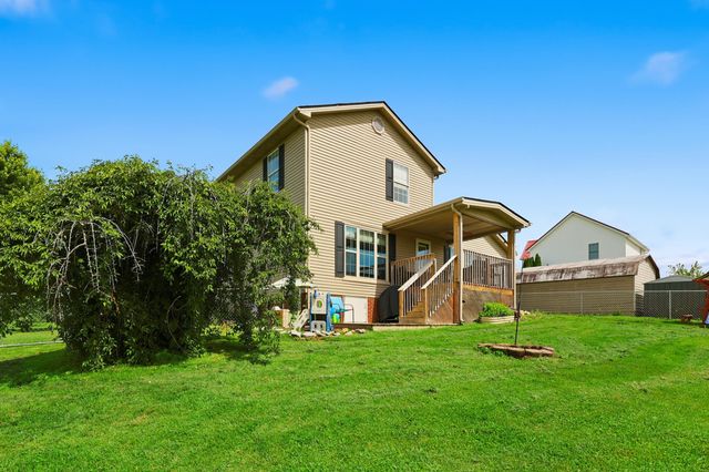 110 SADDLE BROOK Circle, Berea, KY 40403