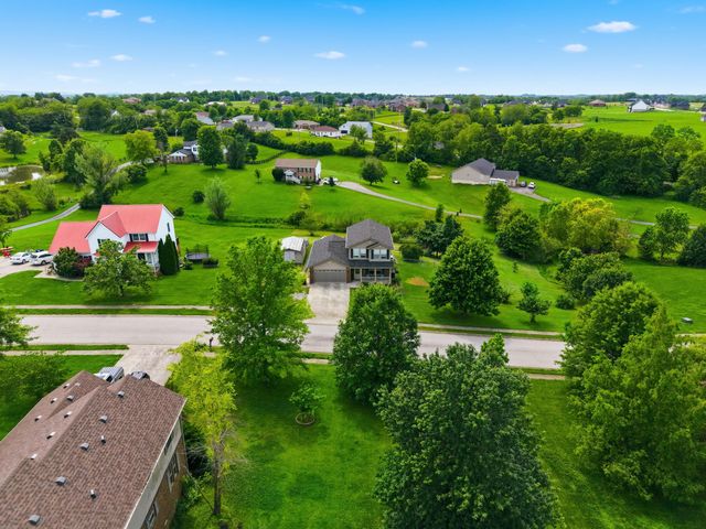 110 SADDLE BROOK Circle, Berea, KY 40403