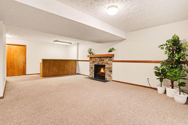 337 Horseshoe Court, Plainwell, MI 49080