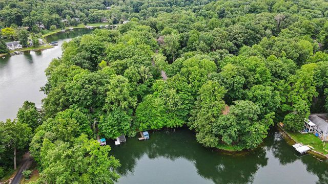337 Horseshoe Court, Plainwell, MI 49080