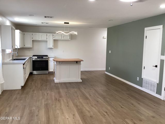 12472 SOMBRA FUERTE Drive, El Paso, TX 79938