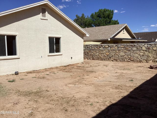 12472 SOMBRA FUERTE Drive, El Paso, TX 79938