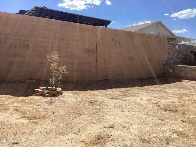 12472 SOMBRA FUERTE Drive, El Paso, TX 79938
