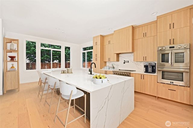 17526 Fremont Avenue N, Shoreline, WA 98133