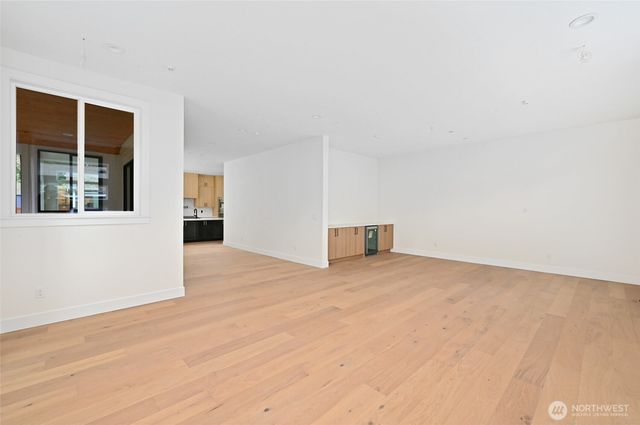 17526 Fremont Avenue N, Shoreline, WA 98133