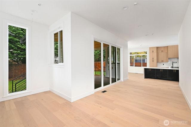 17526 Fremont Avenue N, Shoreline, WA 98133