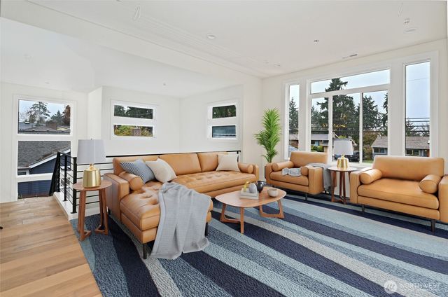 17526 Fremont Avenue N, Shoreline, WA 98133