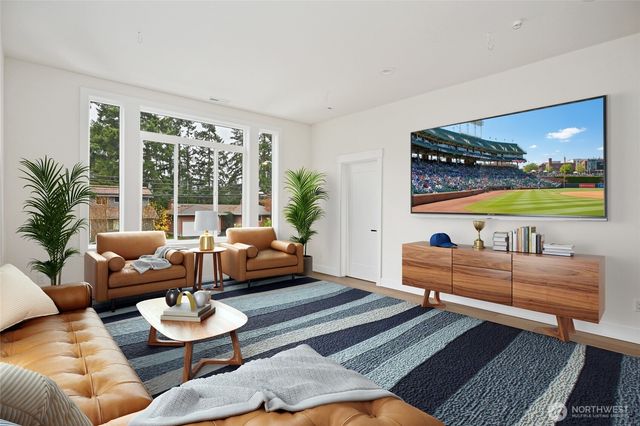 17526 Fremont Avenue N, Shoreline, WA 98133