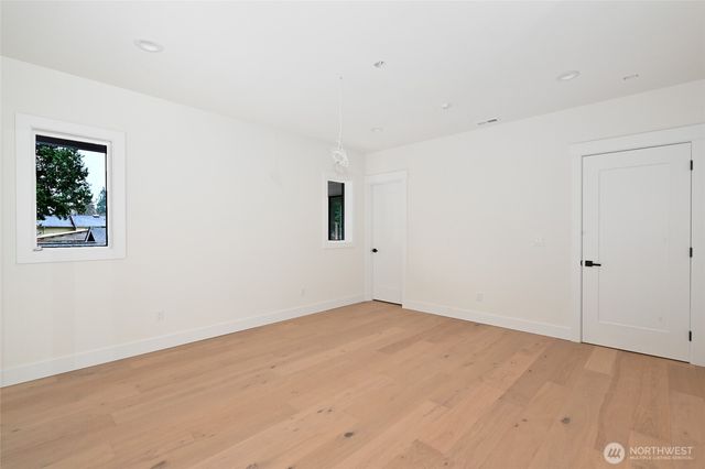 17526 Fremont Avenue N, Shoreline, WA 98133