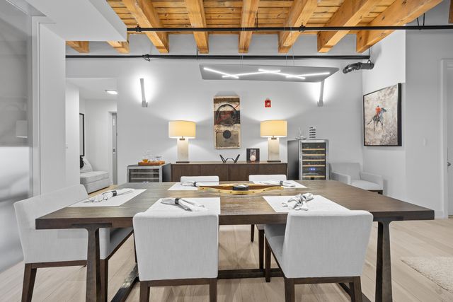 223 W LAKE Street 3N, Chicago, IL 60606