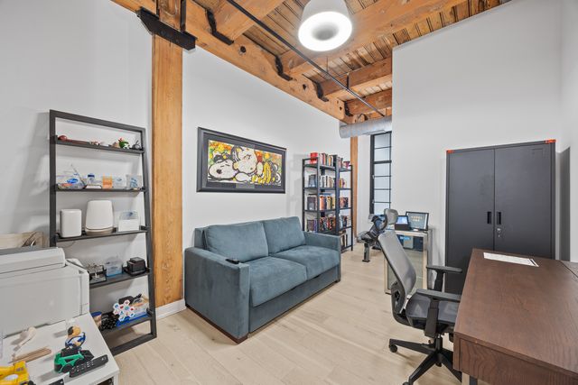 223 W LAKE Street 3N, Chicago, IL 60606