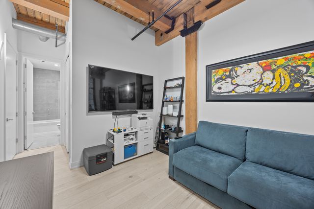 223 W LAKE Street 3N, Chicago, IL 60606