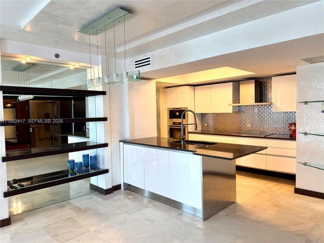 17201 Collins Ave+den 1403 1403, Sunny Isles Beach, FL 33160