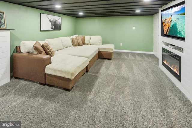 303 OSBORNE RD, Wilmington, DE 19804