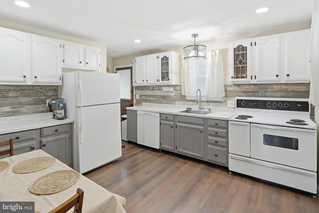 303 OSBORNE RD, Wilmington, DE 19804