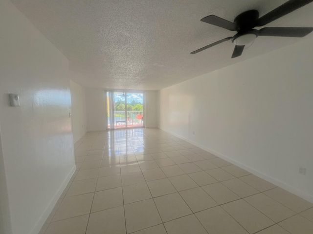7000 NW 186th Street 4-325, Hialeah, FL 33015