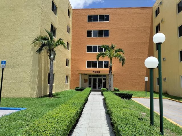 7000 NW 186th Street 4-325, Hialeah, FL 33015