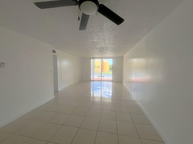 7000 NW 186th Street 4-325, Hialeah, FL 33015