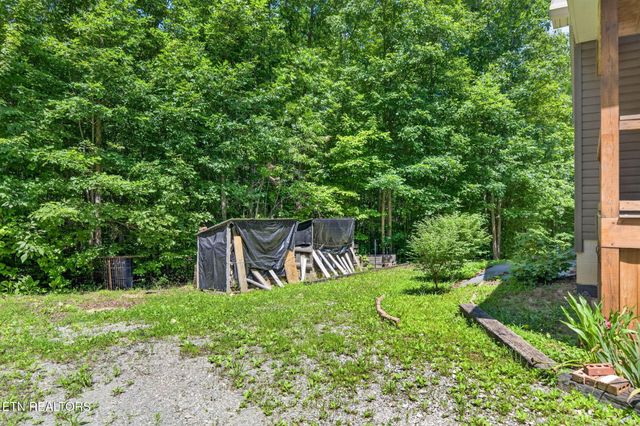 1007 Parkstown Ext, Wilder, TN 38589