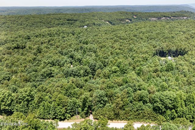 1007 Parkstown Ext, Wilder, TN 38589